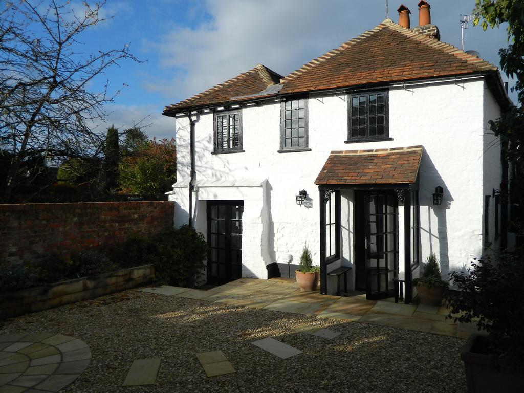 Henry VIII Cottage In The Heart Of Henley Zewnętrze zdjęcie